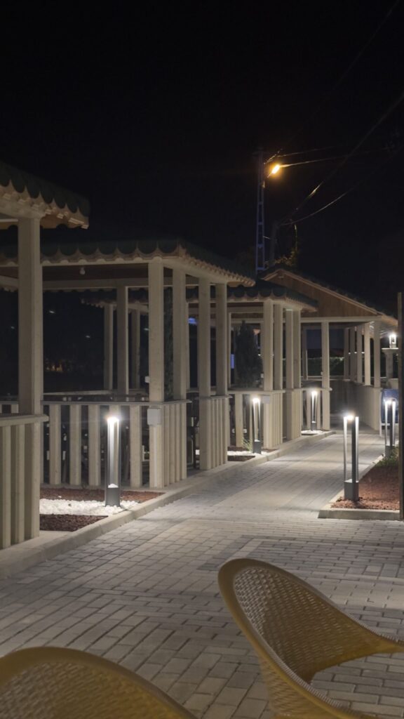 Taş Kamelya Bahçeli Belediyesi Sosyal Tesisleri