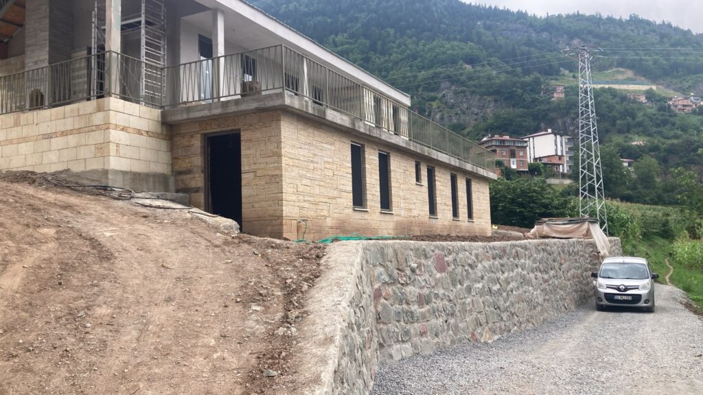 Trabzon Araklı Plateau Stone House